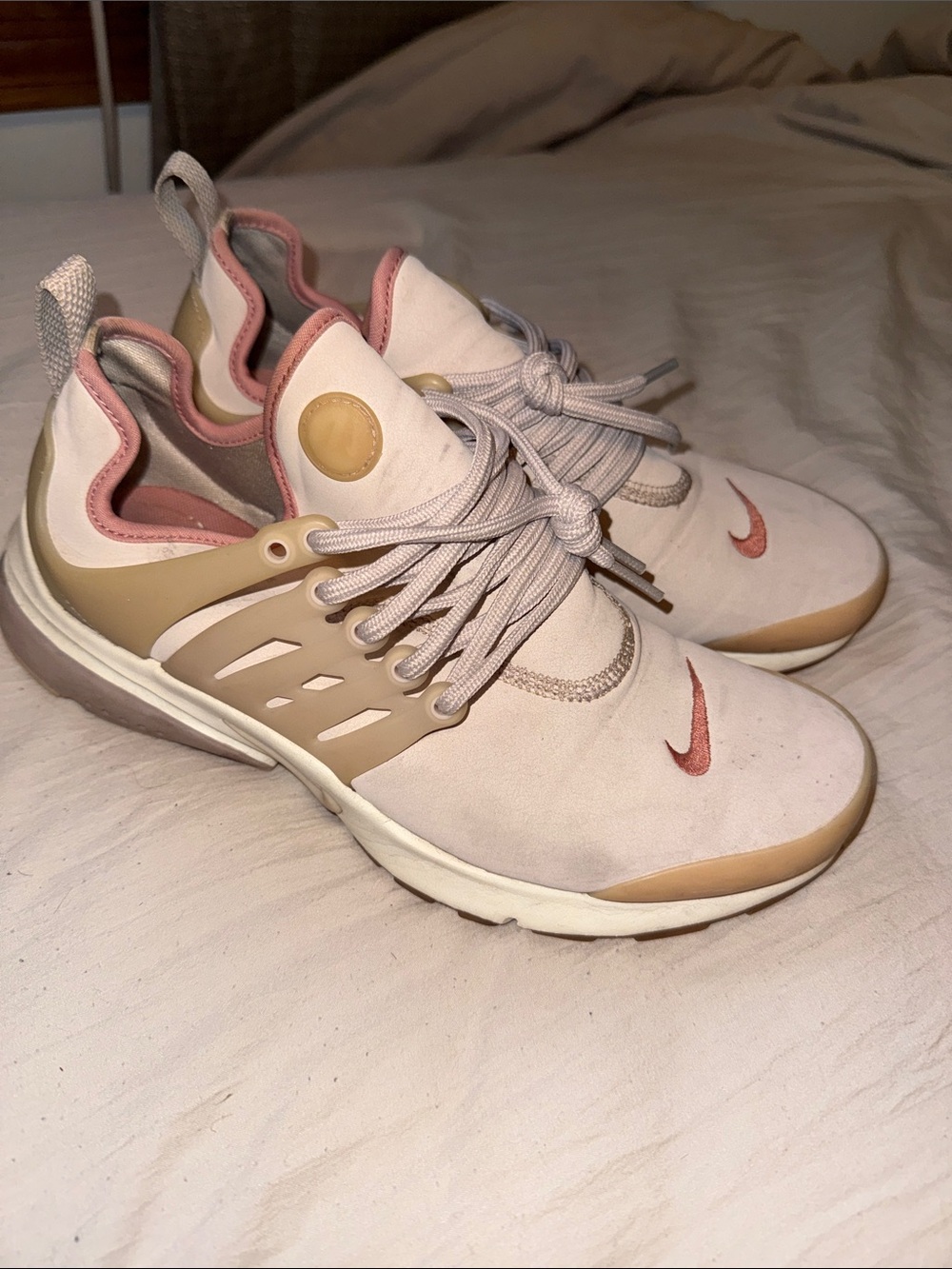 Womens Nike running shoes. Rose pink color. Lightly used